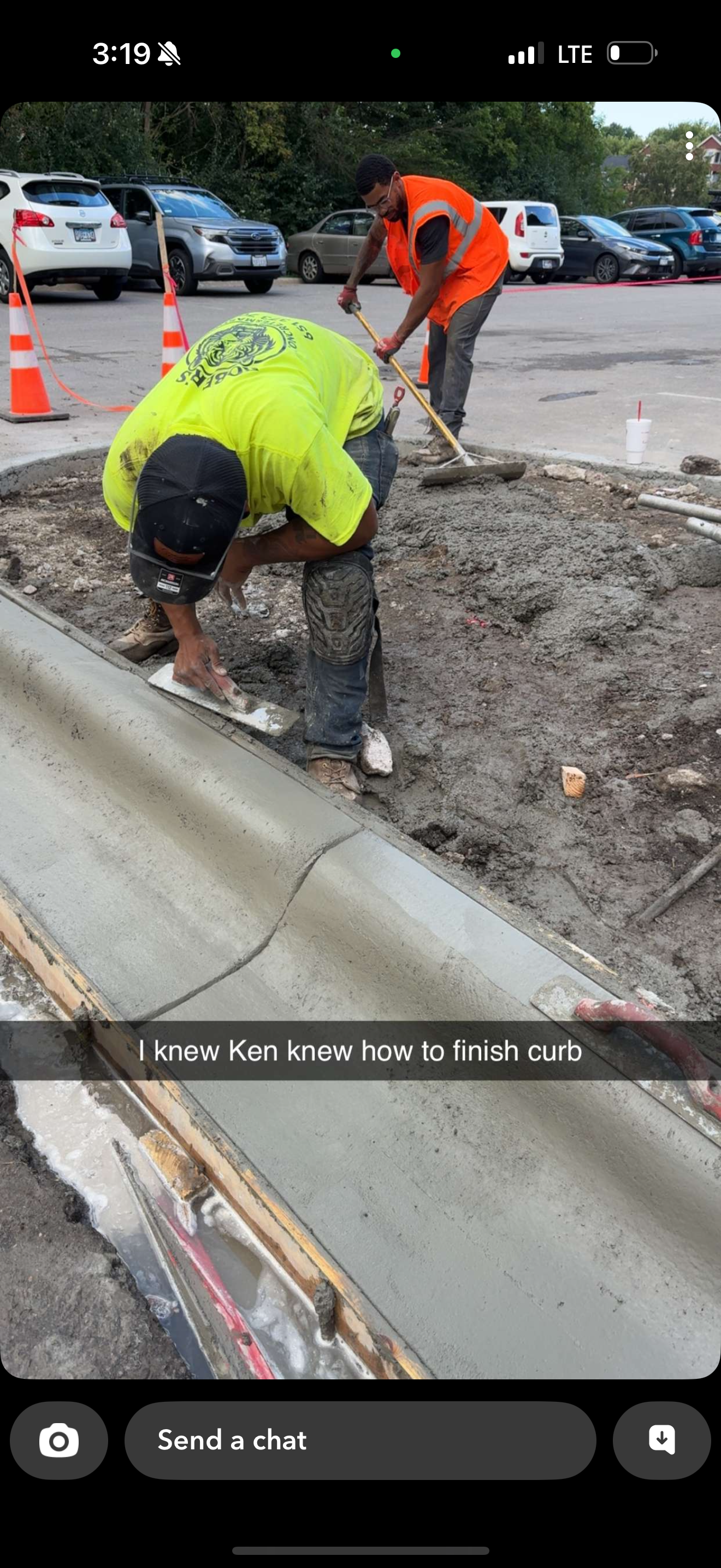 Fountain curb